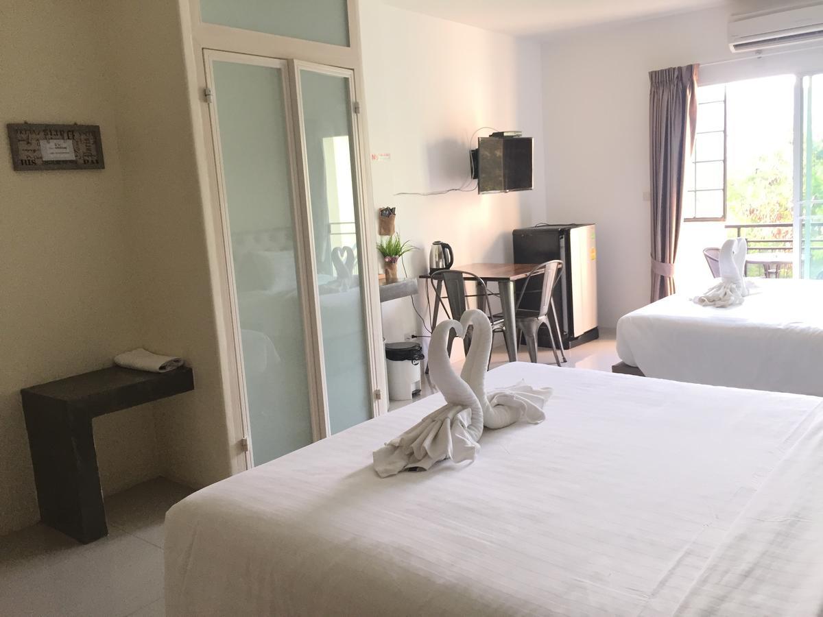 Boutique Summer House Jomtien Beach Exterior photo