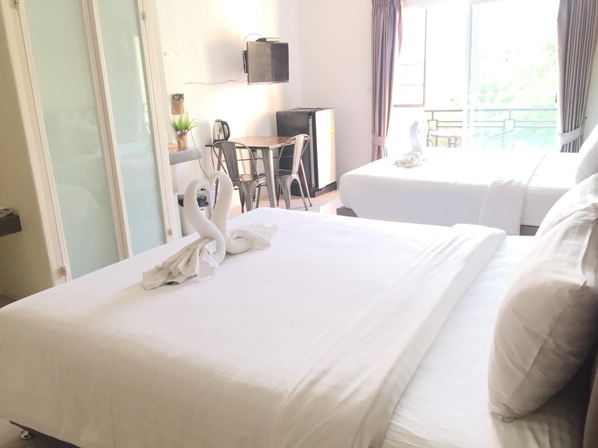 Boutique Summer House Jomtien Beach Exterior photo